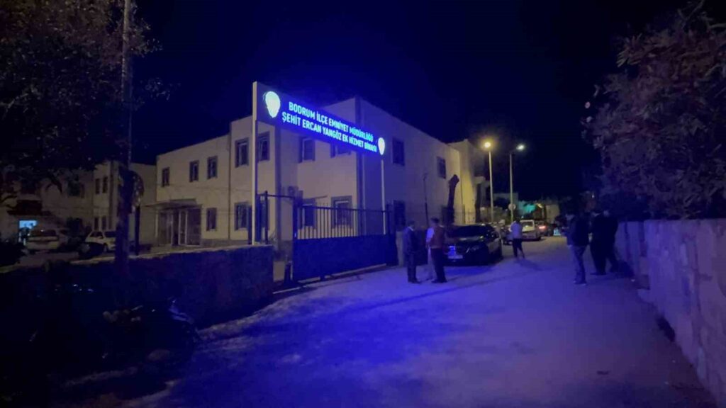 Bodrumda Chpli̇ Mecli̇s Üyesi̇ne Rüşvet Operasyonu