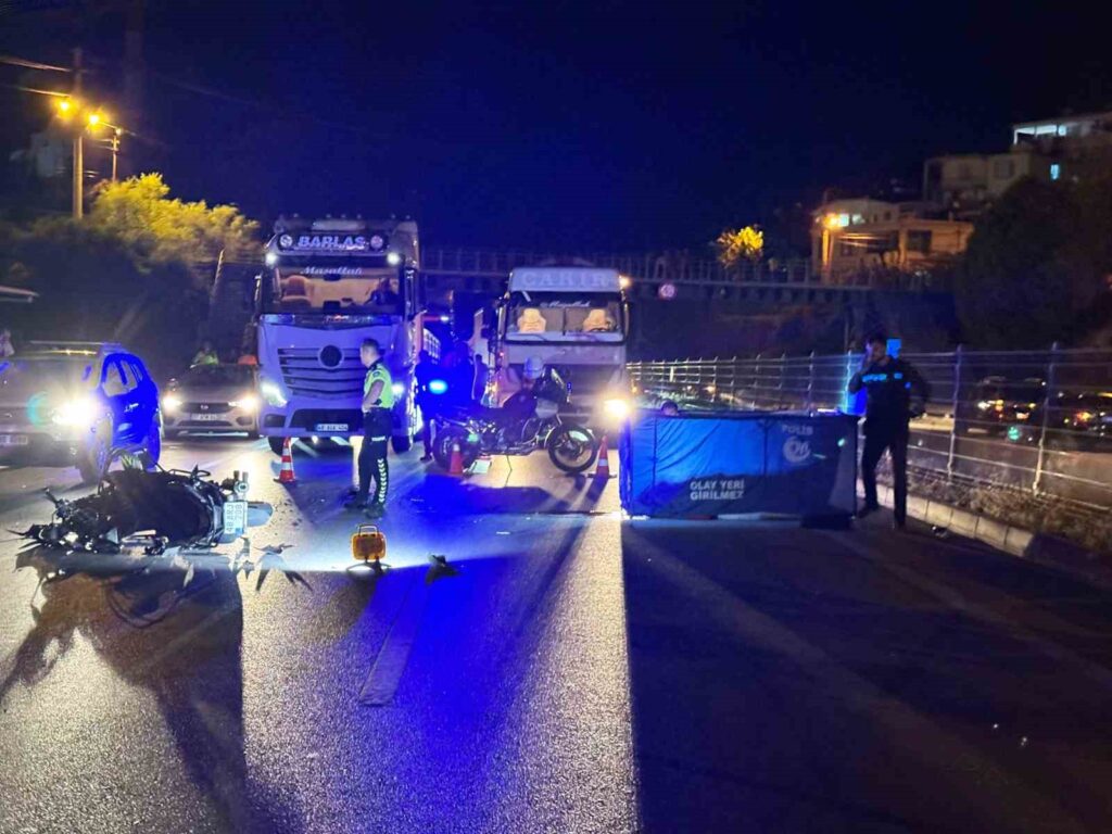 Fethi̇yede Motosi̇klet Sürücüsü Yaşamını Yi̇ti̇rdi̇