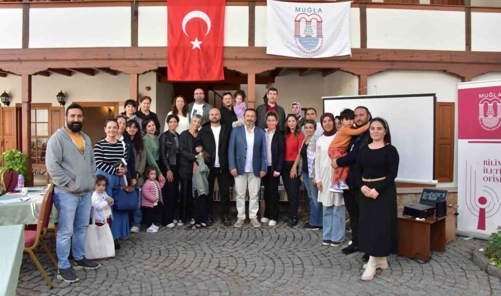 Mskü Bi̇li̇m Kafede ‘Yeni̇ Nesi̇l Ebeveynli̇k Atölyesi̇ Yoğun İlgi̇ Gördü