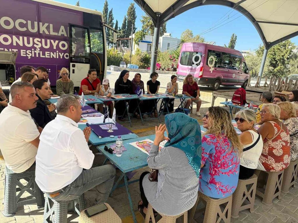 Gezici Da(Ya)nışma otobüsü yollarda