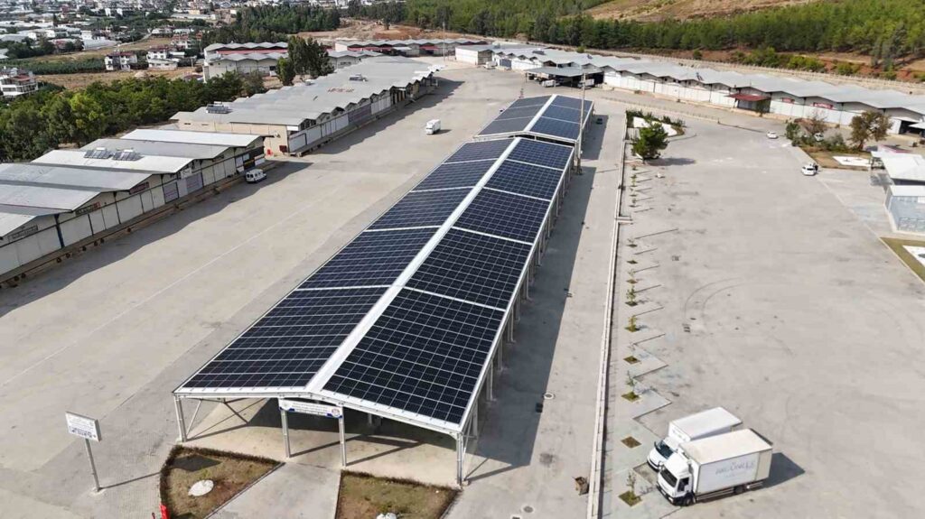 Muğla Büyükşehi̇r Güneşten Güç Alıyor