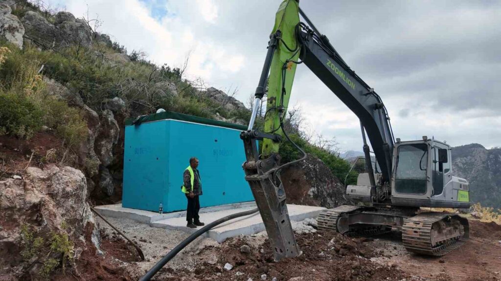 Muski̇, Orhani̇yeni̇n 10 Yıllık Tuzlu Su Sorununu Çözüyor