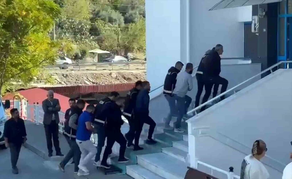Tefecilik operasyonunda 5 tutuklama