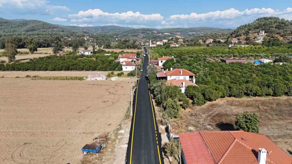 Ula Şi̇ri̇nköy-Çıtlıkta Yol Çalışmaları Tamamlandı