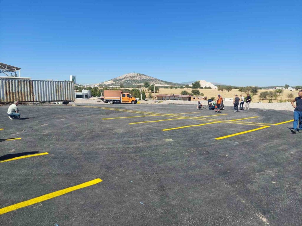 Yatağandaki̇ Hastaneye Yeni̇ Otopark