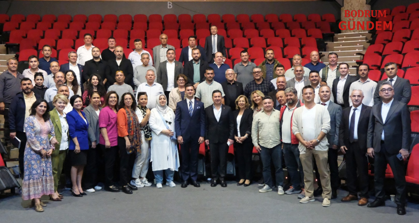Başkan Aras ve Başkan Mandalinci Muhtarlarla Bir Araya Geldi