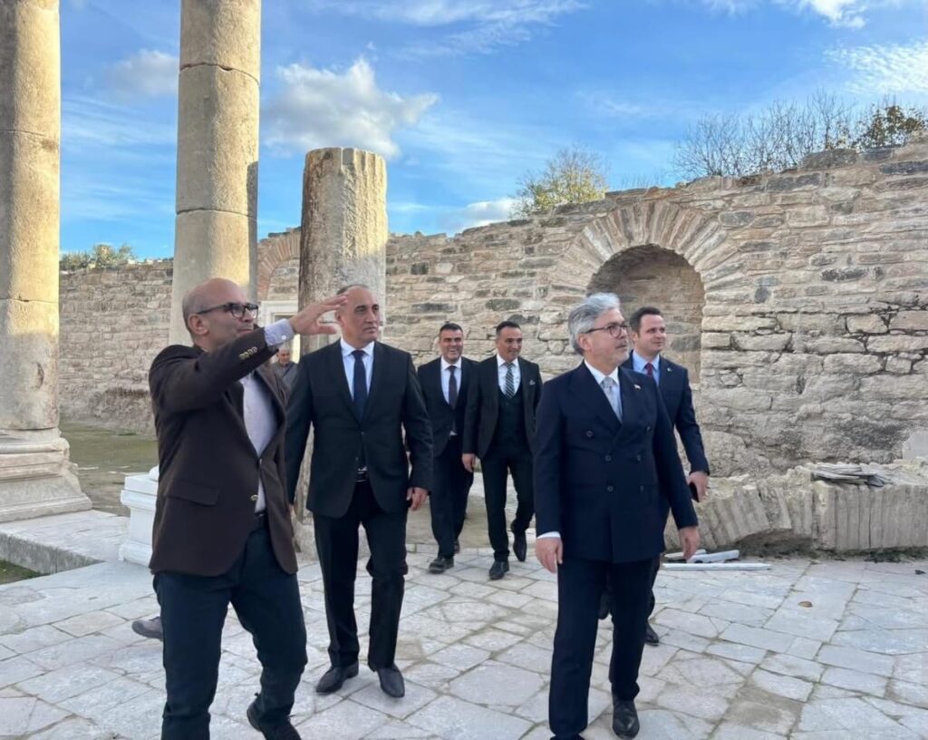 Bakan Yardımcısı Yelkenci̇, Stratoni̇kei̇a Anti̇k Kenti̇ni̇ Gezdi̇