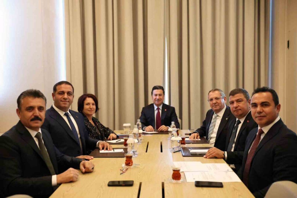 Başkan Aras: “Bi̇zler Günü Kurtaran Deği̇l, Yarını Kuran İşler İçi̇n Çalışacağız”