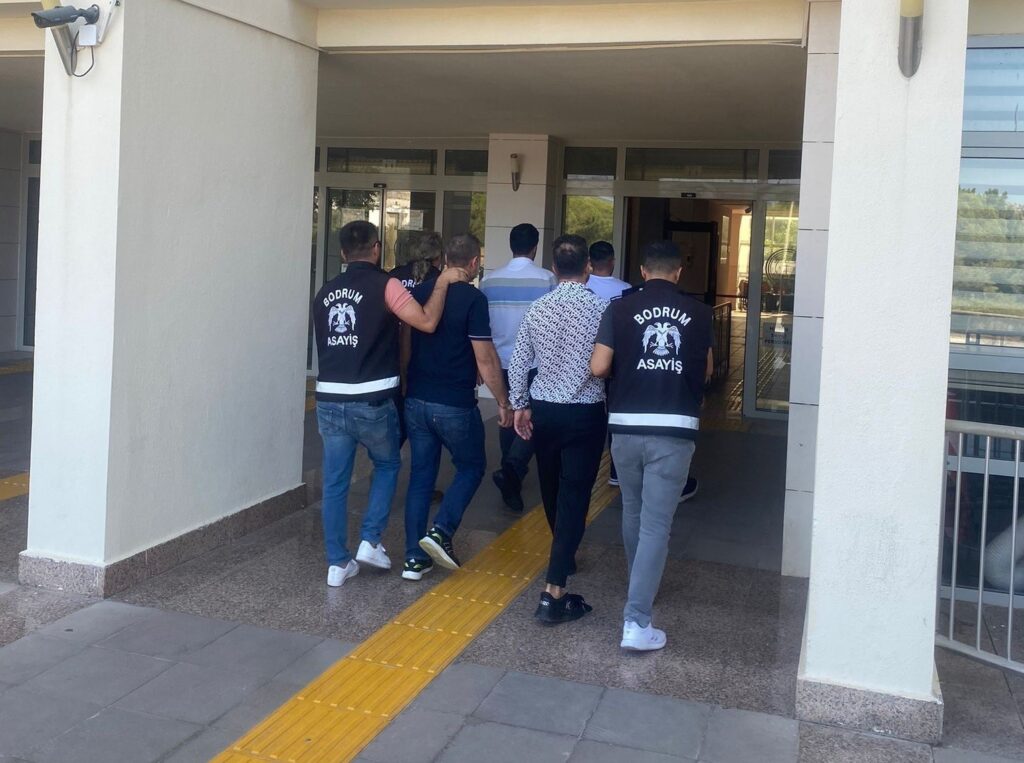 Bodrum’da yargılanan 14 sanıktan 7’si tahliye oldu