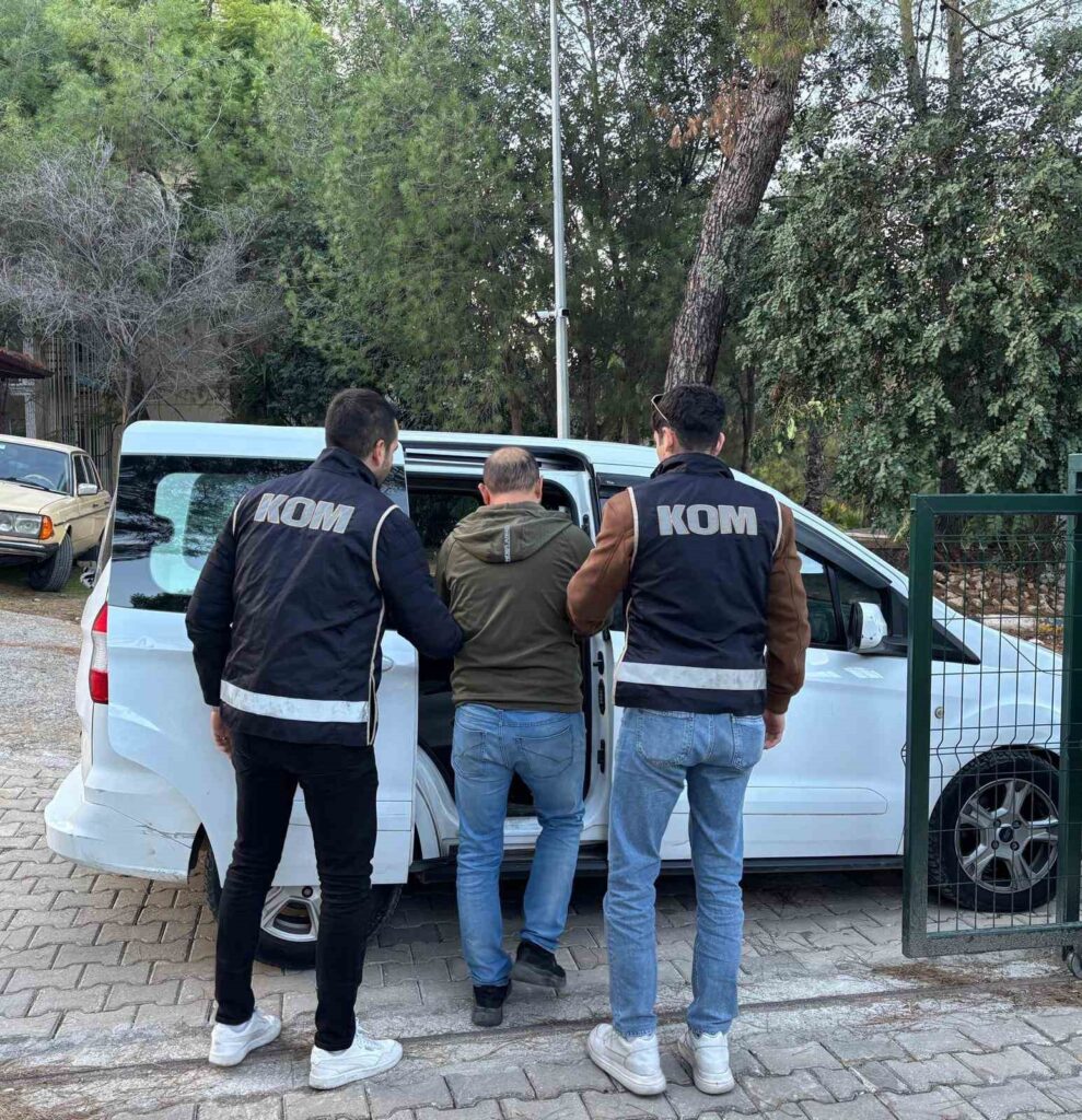 Fetönün Fi̇rari̇ Üyesi̇ Marmari̇ste Yakalandı