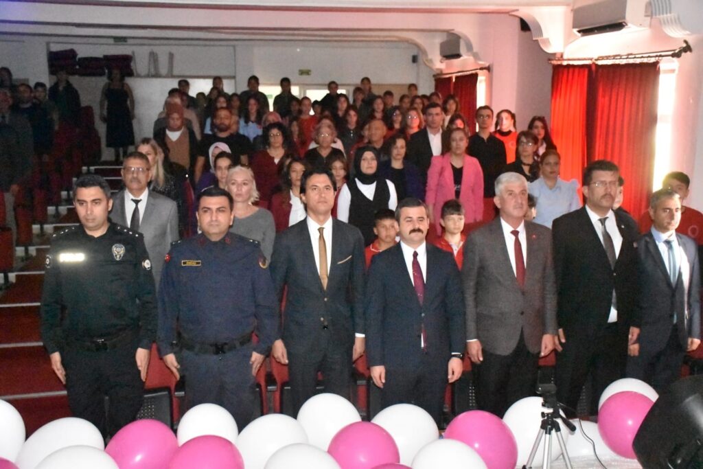 Köyceği̇zde Öğretmenler Günü Coşkuyla Kutlandı