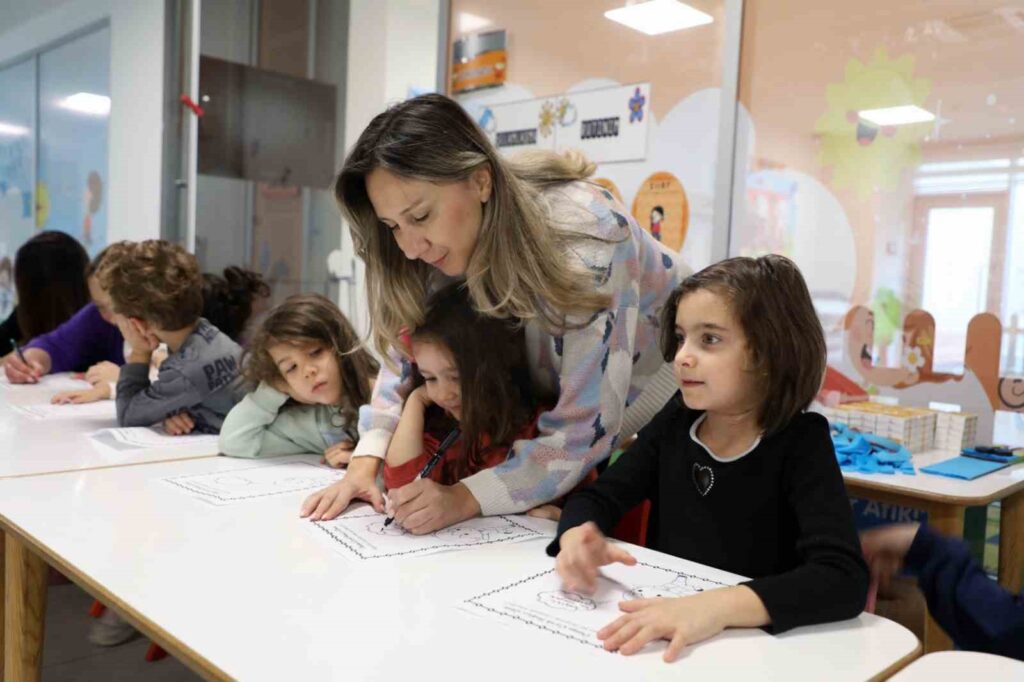 Muğlada Mi̇ni̇k Kalpler Haklarını Öğrendi̇