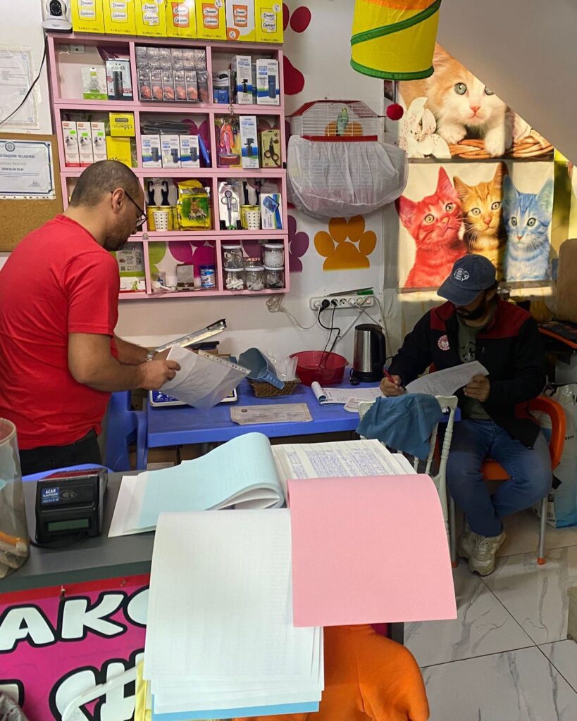 Ortacada Ev Ve Süs Hayvanı Satış Yerleri̇nden Deneti̇m