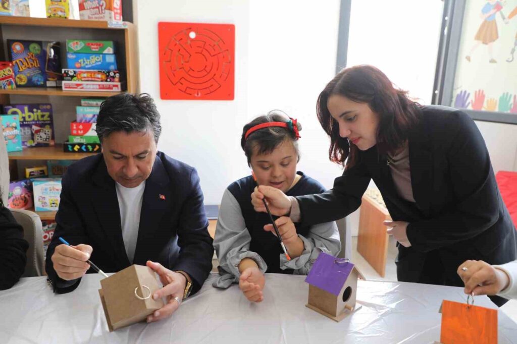Engeller Muğlada Sevgi̇ Ve Hi̇zmetlerle Aşılıyor