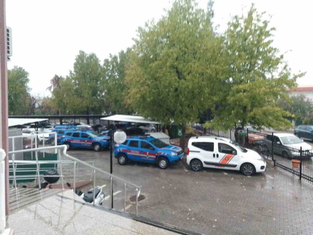Göçmen Kaçakçılığı Operasyonunda 10 Tutuklama