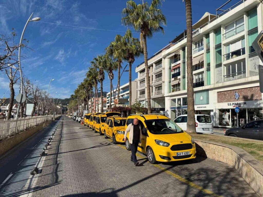 Marmaris’te “Meydan Projesi” tartışması büyüyor: