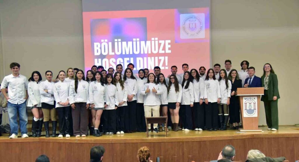 MSKÜ’de bir ilk: Gastronomi öğrencilerine aşçı ceketi giydirildi