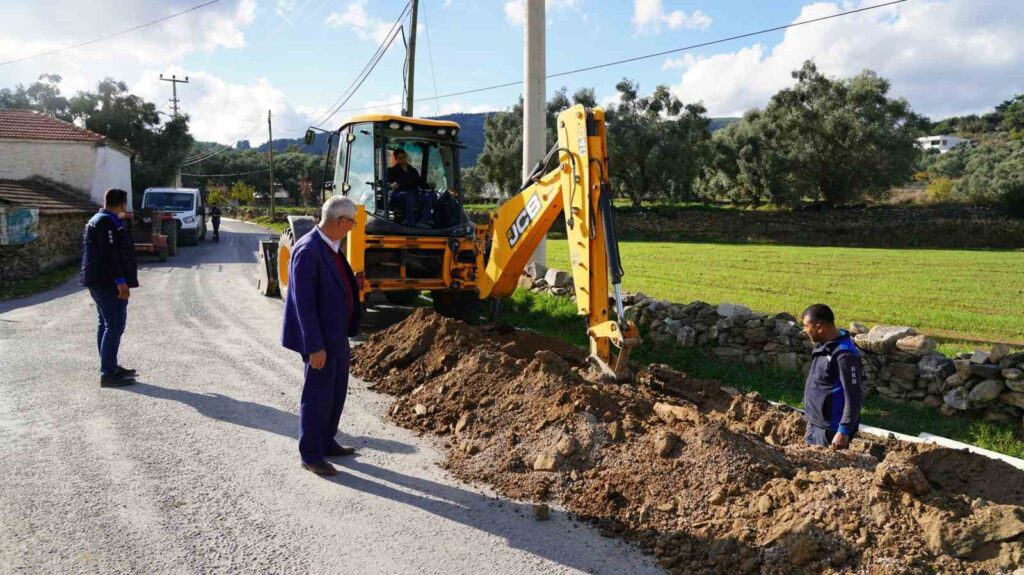 Yatağan Benci̇k Mahallesi̇ndeki̇ İçme Suyu Hattı Yeni̇leni̇yor
