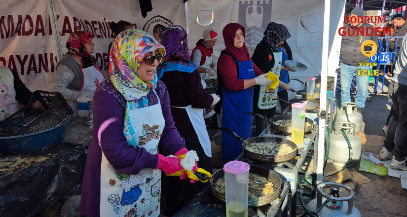 Bodrum’da 3 ton hamsi pişirilerek dağıtıldı