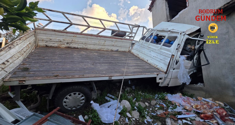 Kontrolden çıkan kamyonet eve çarptı: 1 ölü