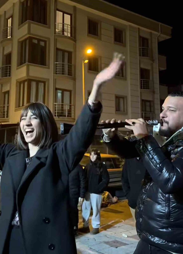 Kanseri Yenen Öğretmenin Zaferi