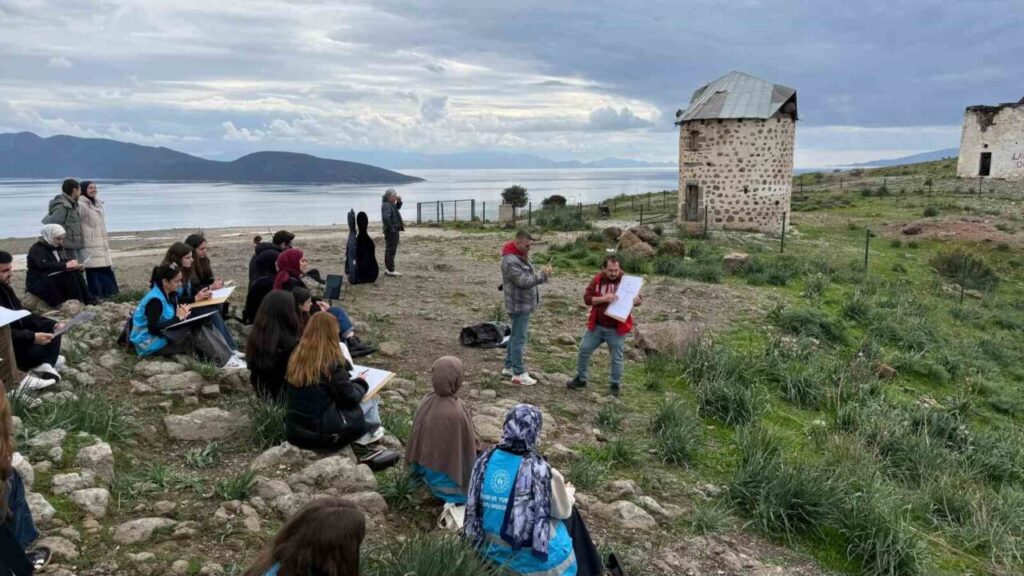 Gençler Bodrum’da Sanatla Buluştu