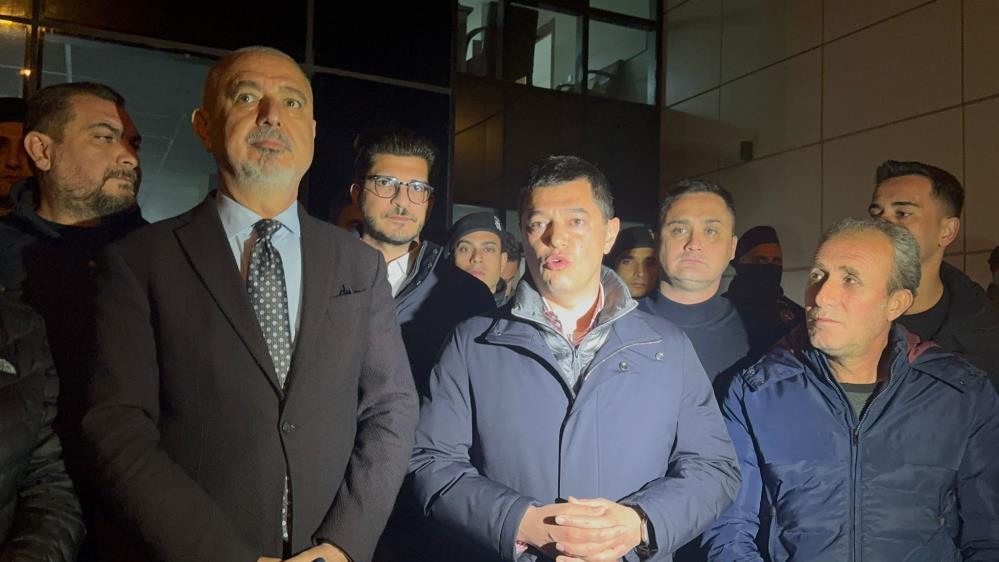Marmaris Belediyesi Baskınında 13 Kişi Gözaltına Alındı