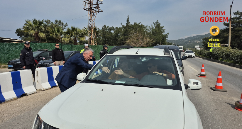 Bodrum’da Bayram Trafiği Yoğunlaştı: 25 Bin Araç Girişi