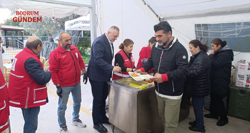 MHP Bodrum İlçe Yönetimi Kızılay’ın iftar programına katıldı