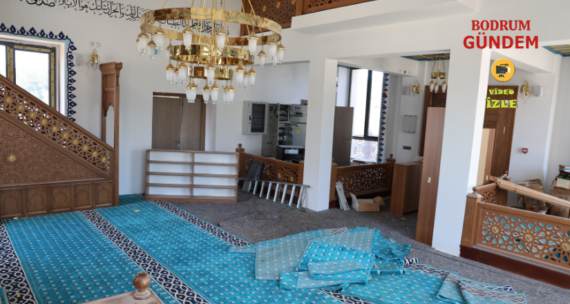 Cami Harabeye Döndü