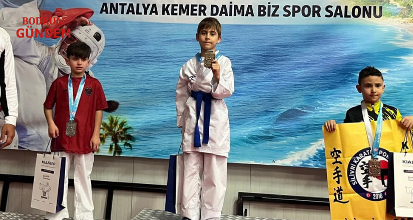 Karateye 6 Ay Önce Başladı, Zirveye Çıktı