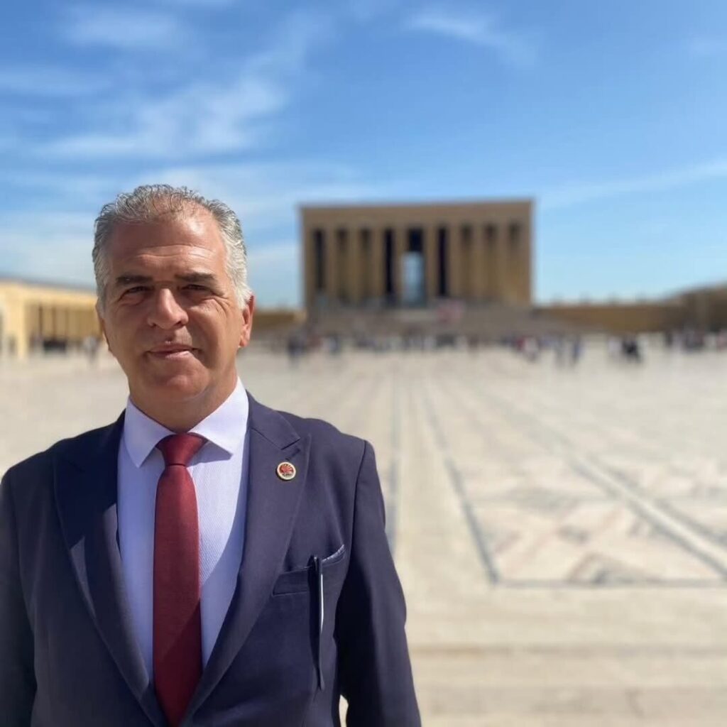 CHP Datça İlçe Başkanı Öz, istifa etti