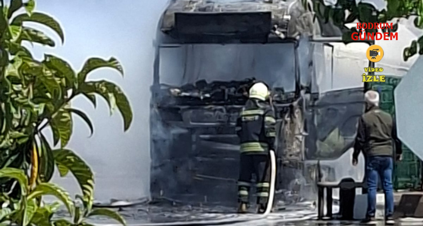 Benzin İstasyonunda Tır Yangını