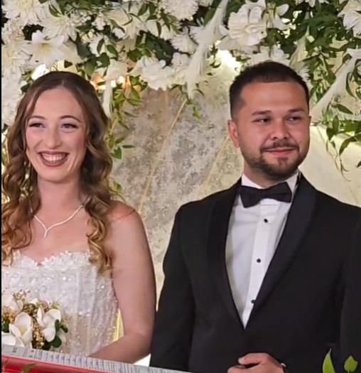 Erdoğan Başeymez’in kızı Begüm Dünya Evine Girdi