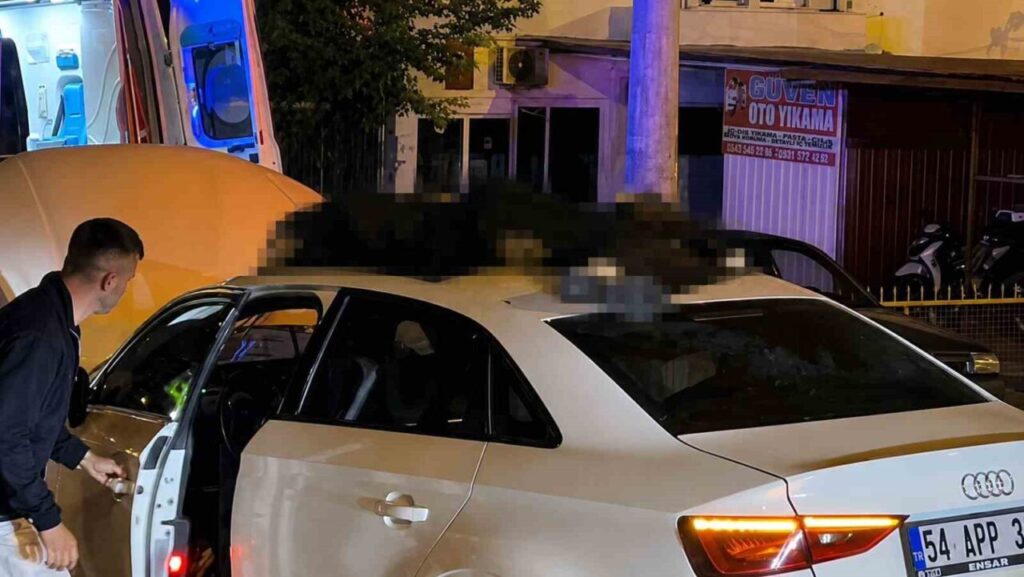 Otomobilin üzerine savrulan motosiklet sürücüsü hayatını kaybetti