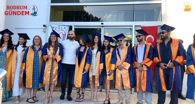 Bodrum Güzel Sanatlar Fakültesi’nde Mezuniyet Sevinci