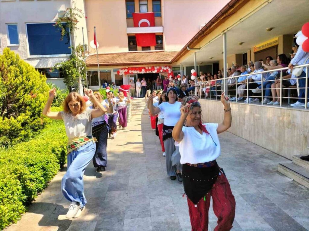 Köyceğiz’de kursiyerler emeklerini sergiledi