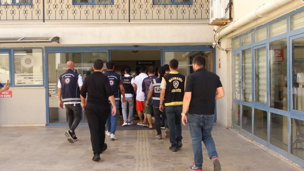 Göçmen kaçakçılığı operasyonunda yakalanan 7 şüpheli tutuklandı